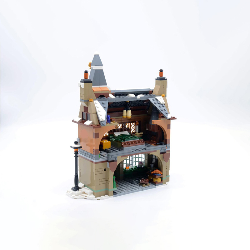 691ピース MOC 冬の村の古い宿 シーズナルモデル ビル - Art Craft Village のレビューと価格
