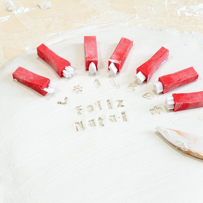 クリスマススタイルのアルファベット粘土スタンプセット、小文字 - Art Craft Clay のレビューと価格